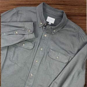 Lucky Brand Men’s Dark Green Casual Button Down Shirt. Size Lare